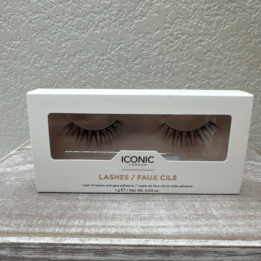 $19 🌙 Iconic London, False Eyelashes, SILK Lashes, Black New TREND SETTER